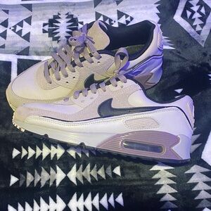 Nike  Air Max Women's Sneakers -  tan and black